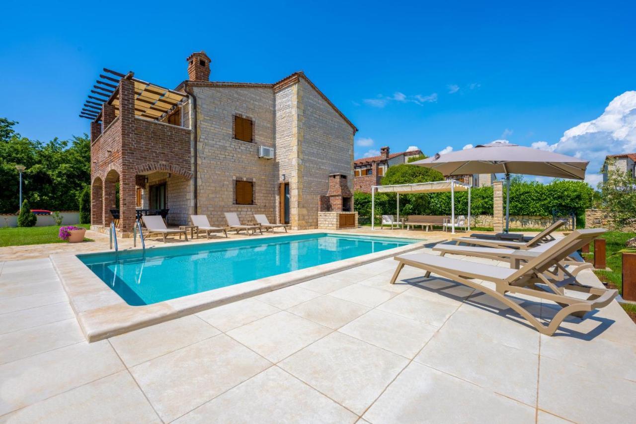 Paradise Villas Istria Svetvincenat Exterior photo